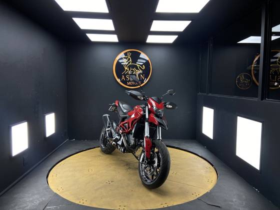 DUCATI HYPERMOTARD 821 DUCATI HYPERMOTARD 821